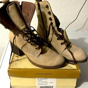 Preowned. Worn once. Holding Horses midlength leather lace up boots. Tan. Sz 37.
